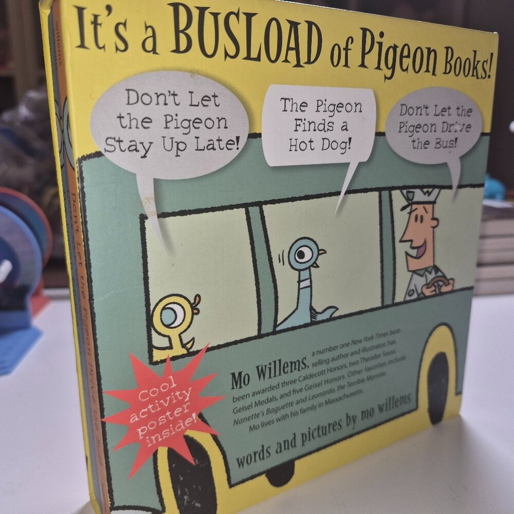 It's a Busload of Pigeon Books! boxed set